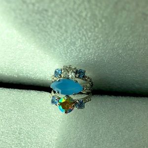 Beautiful Sorrelli jewelry, Swarovski Crystal & semi precious stone ring. 🎁